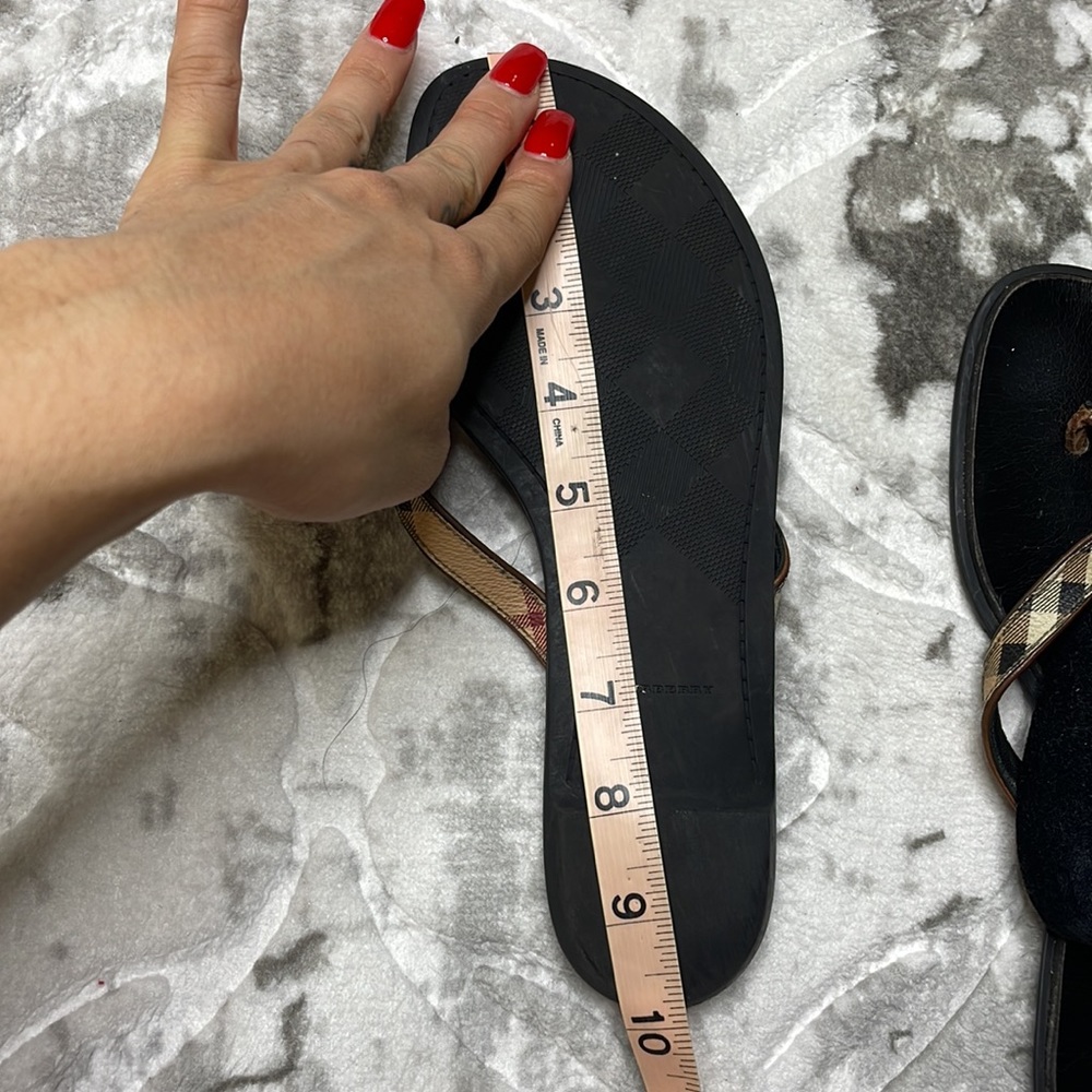 Women’s Burberry Sandals flip flops 6 - Picture 3 of 14